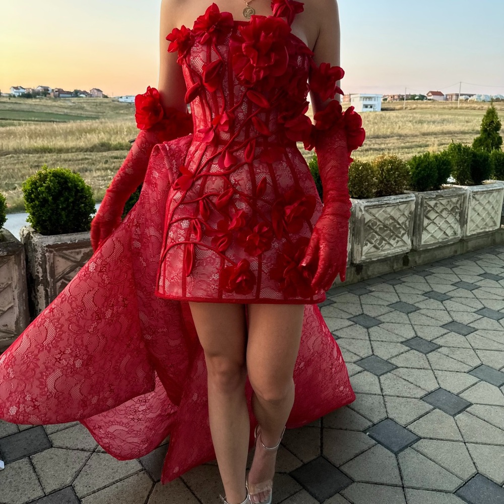 Elegant Red Floral Lace Dress